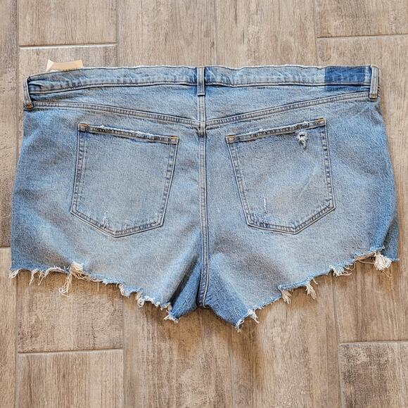 Abercrombie & Fitch Shorts Size 37 High Rise The Mom Short Raw Hem Distressed - Picture 5 of 10
